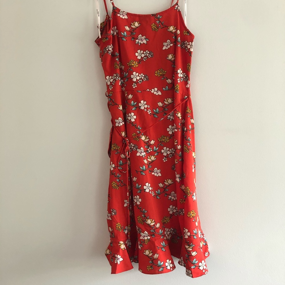 Red floral print wrap dress - Picture 5 of 7
